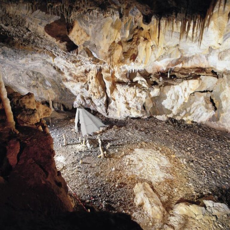 Una vivienda de hace 16800 años en Cantabria