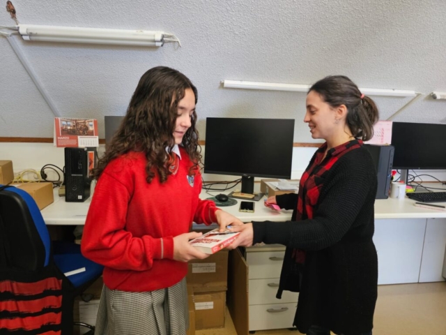 Recibiendo los premios