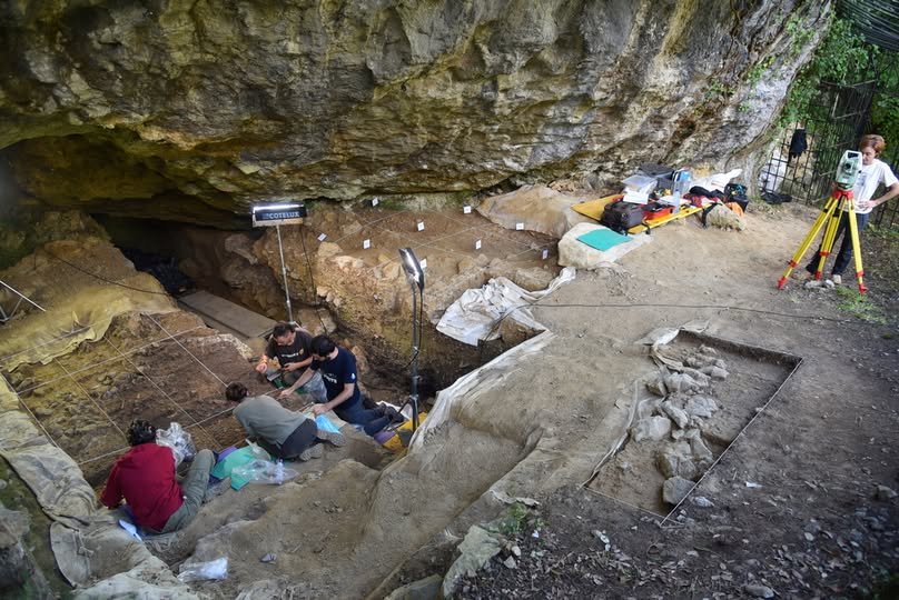 Cueva de Axlor