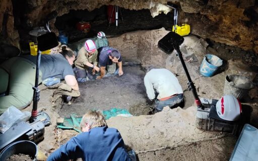 Cueva de La Chora y Mirón